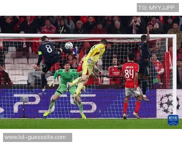 本菲卡惊艳逆袭皇马1-0争议判罚引爆全场激情瞬间